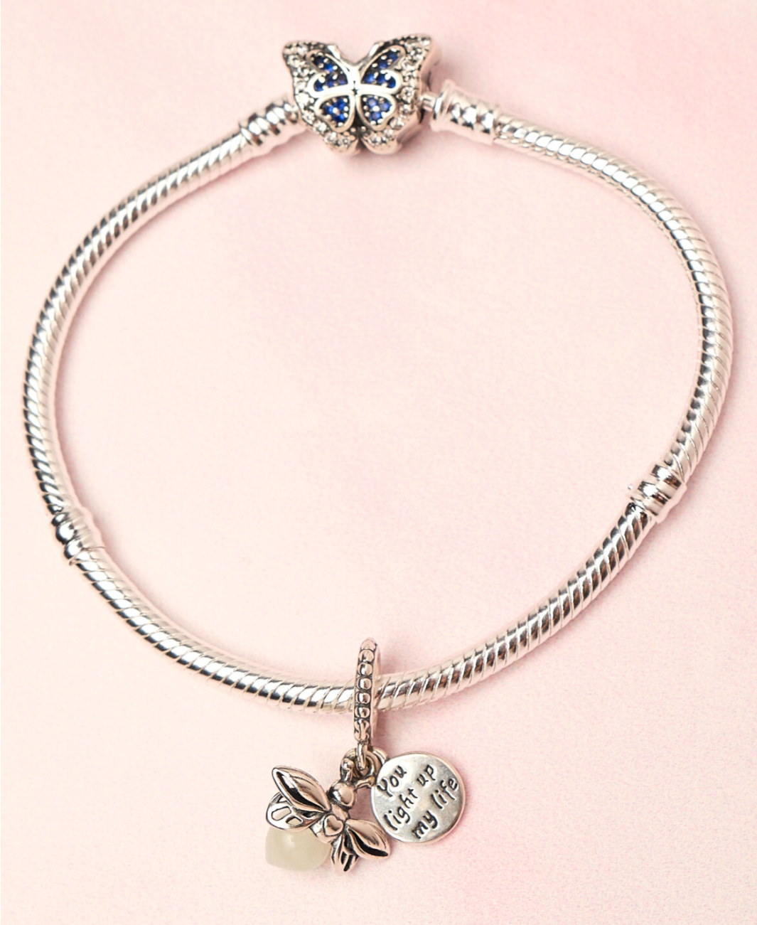 Charm Luciérnaga Luminosa