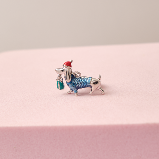 Charm Perrito Salchicha Navideño